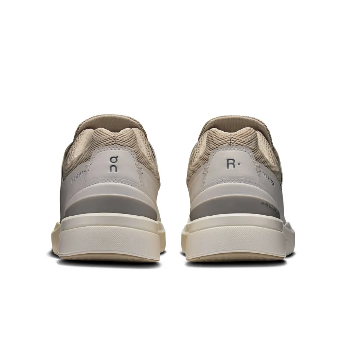 ON TENIS THE ROGER ADVA