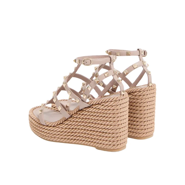 VALENTINO GARAVANI ROCKSTUD WEDGE SANDALS S0F95BAE